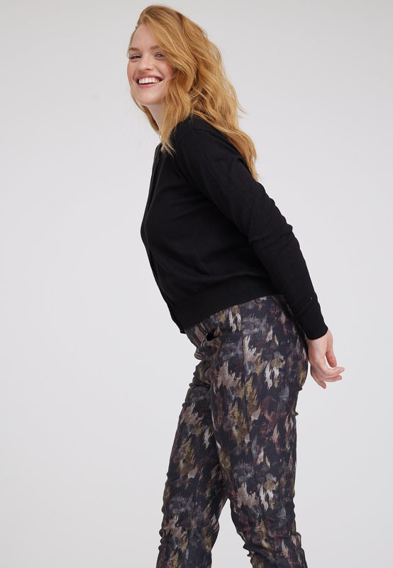 LauRie Kelly Regular SL Darkest Green Print