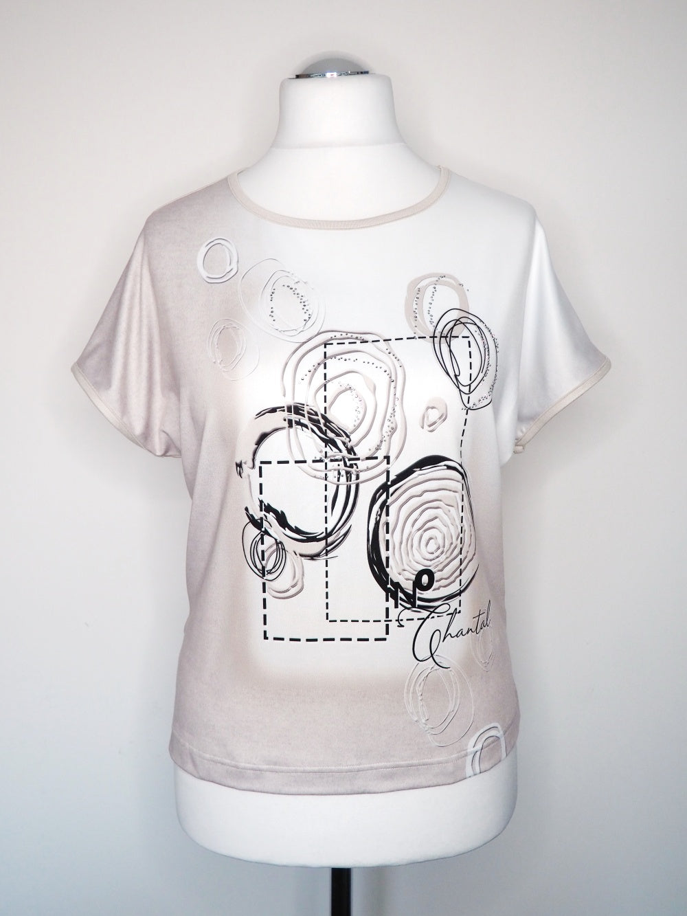 Victoria by AGA T-shirt med Motiv Ecru