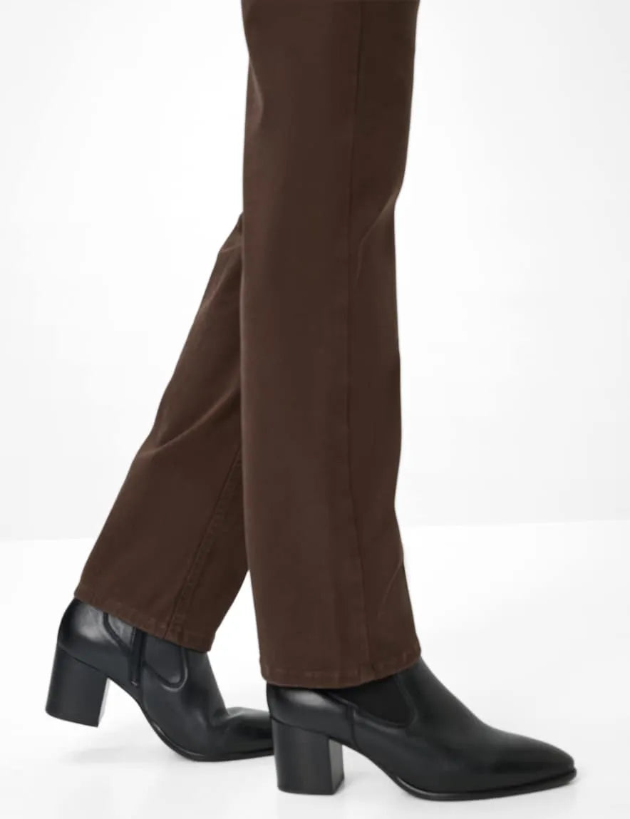 Brax Femficksjeans Mary med Raka Ben Dark Choco