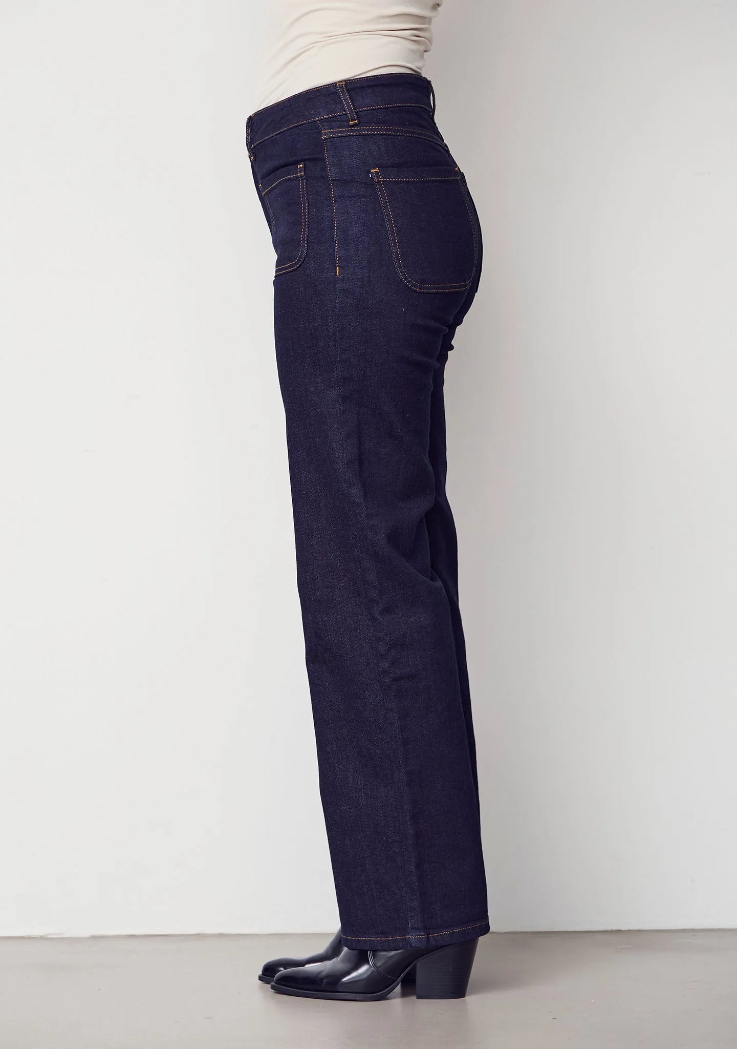 I SAY Bologna Nya Jeans Otvättad Denim