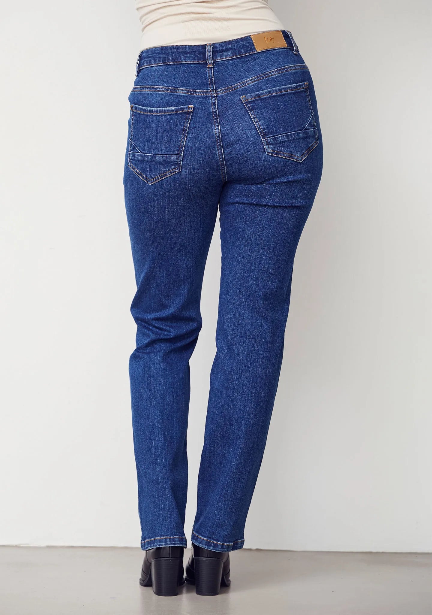 I SAY Portofino Raka Jeans Mörkare Klassisk Tvätt