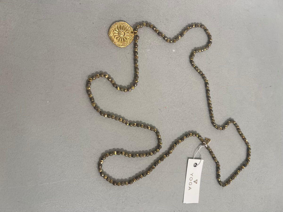 7East Bellis Neck w Hematite Guld