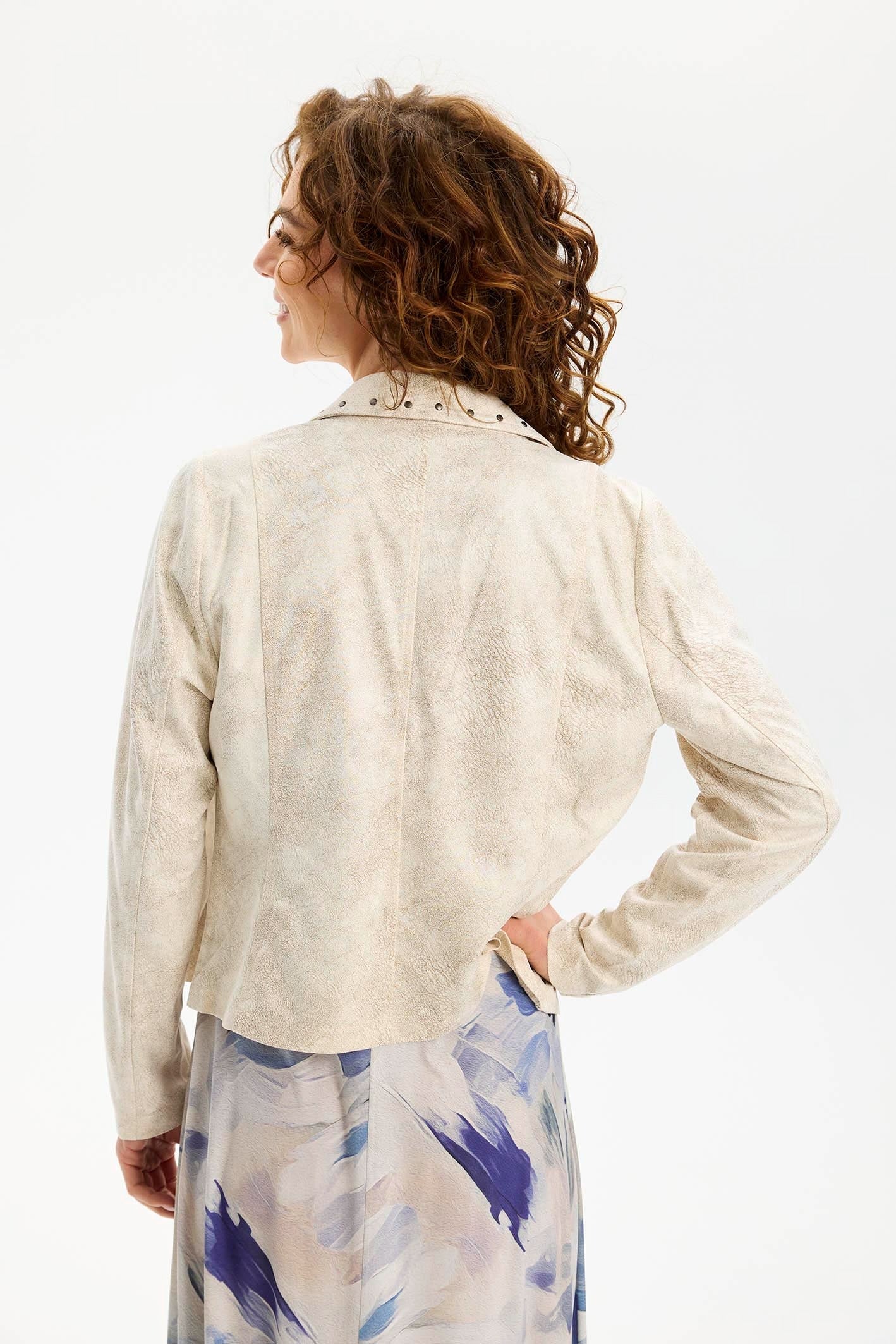 In Front Jacka Mapelina Off White