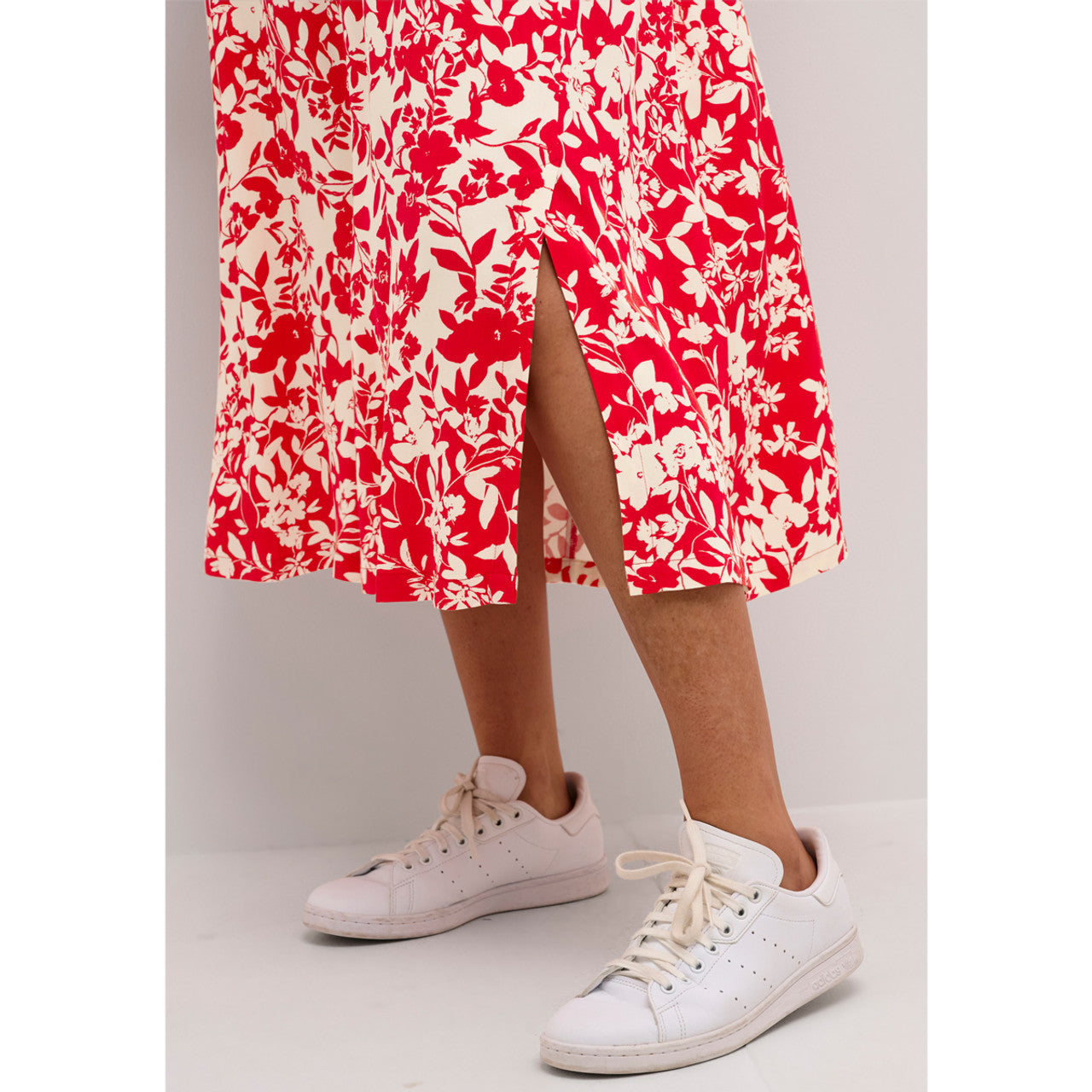 CULTURE Jenny Kjol Red
