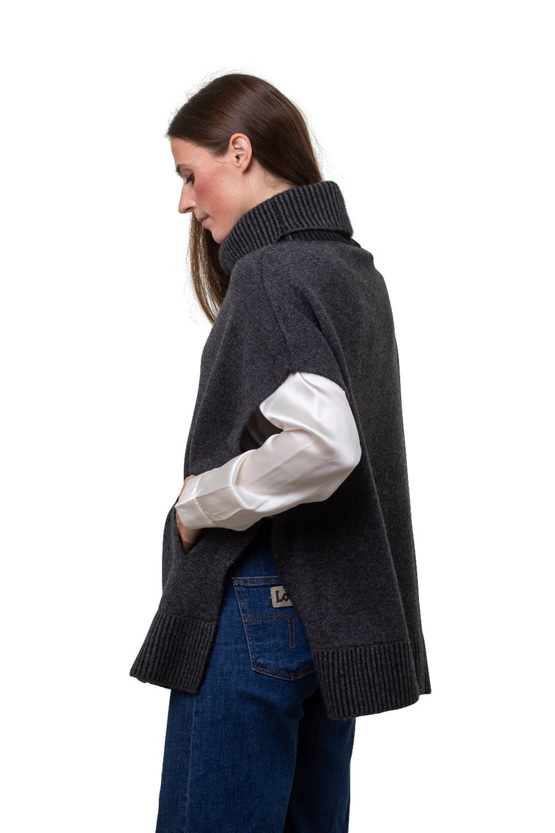 8Design Vera Polotröja Väst i Kashmir Antracite