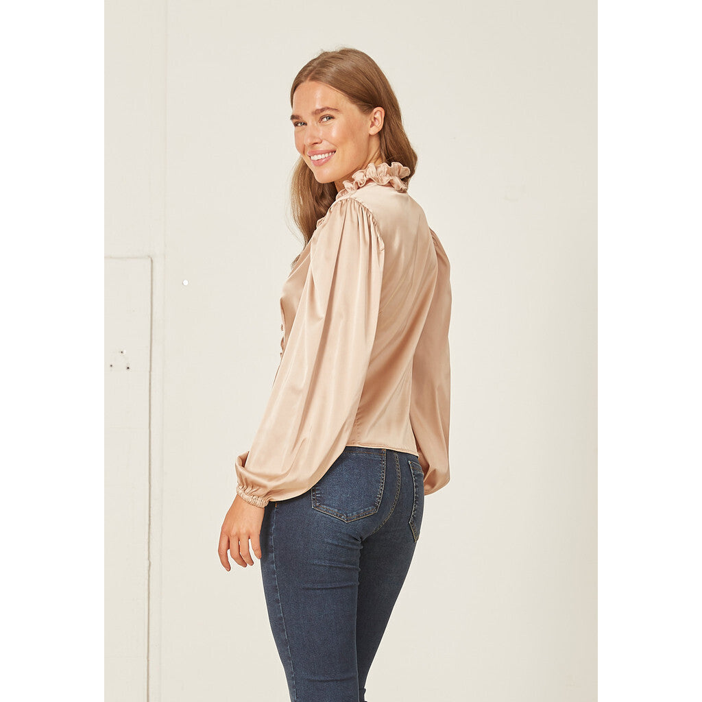 ISAY Steff Blus Krås Camel