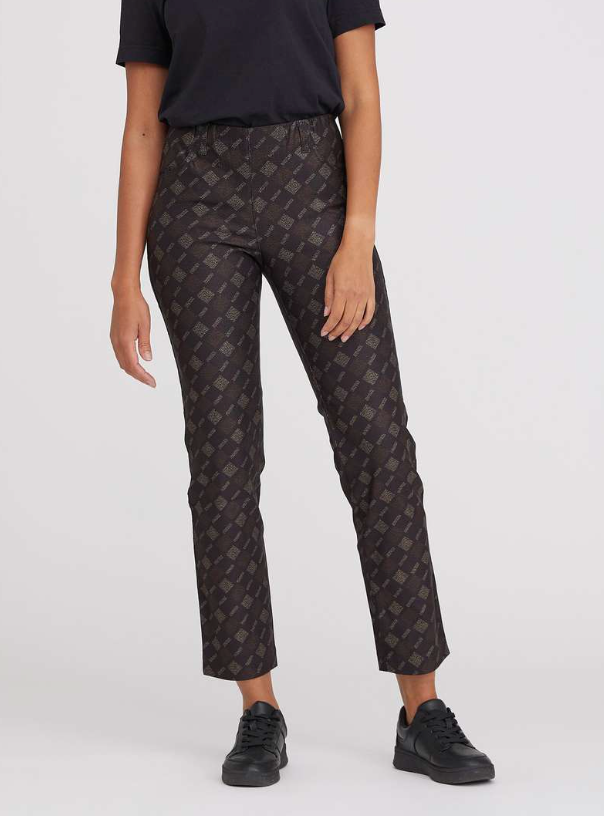 LauRie Kelly Regular SL Brown Print