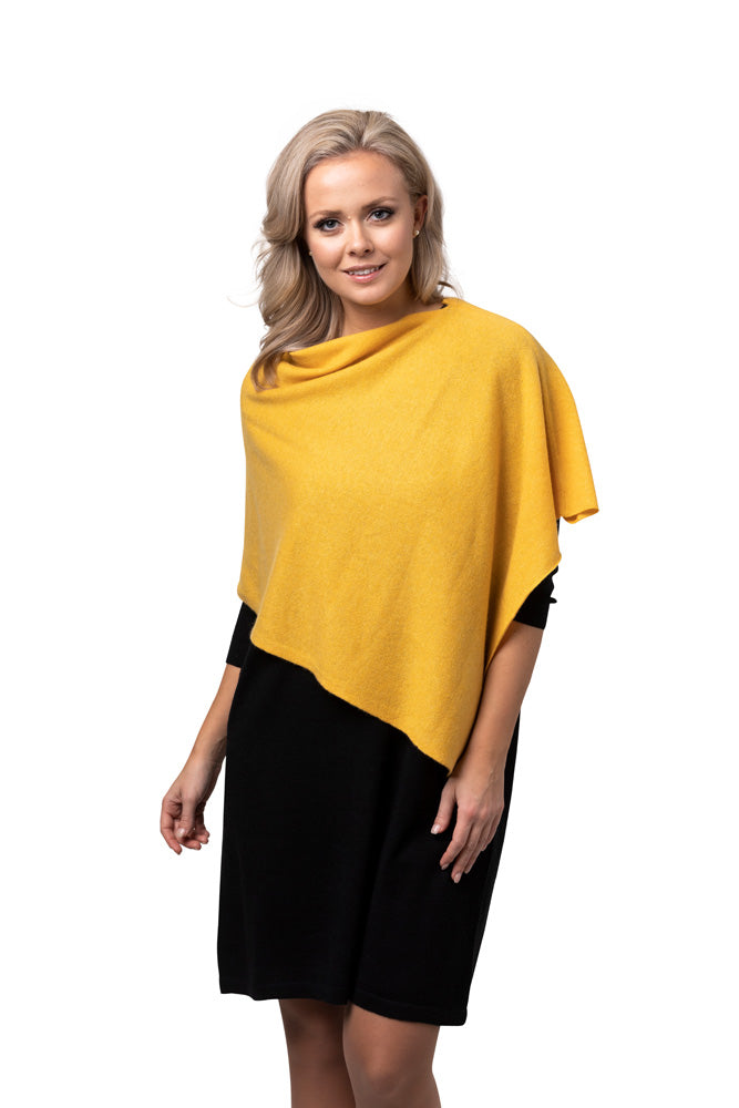 8Design Liten Kashmir Poncho Gul