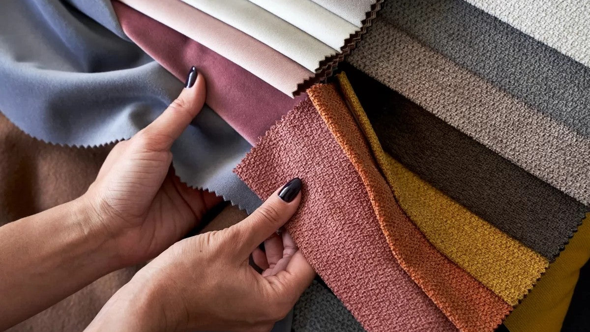 Polyester & Polyamid, guide till garderobens smartaste material)