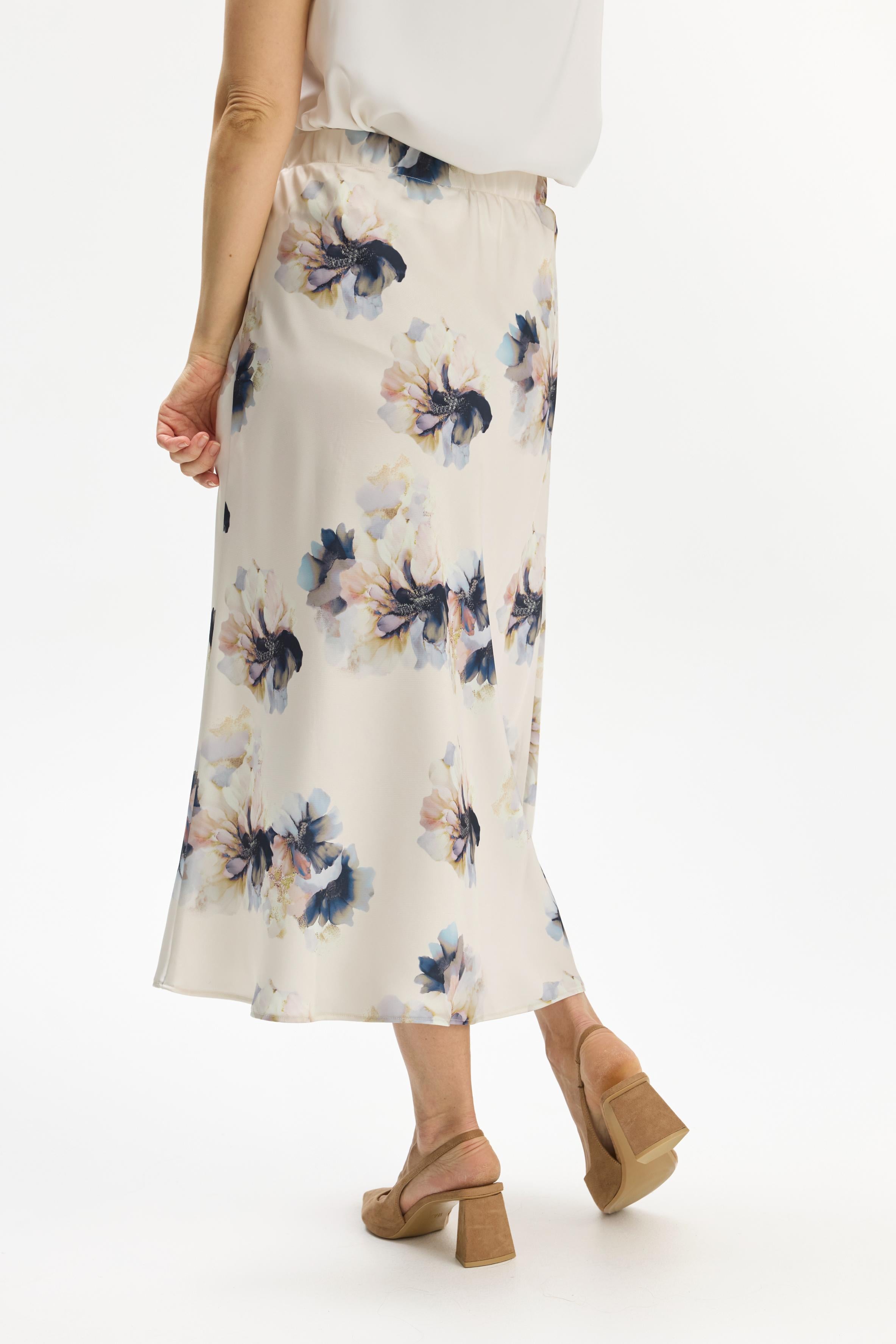 IN Front Estella Elegant Långkjol Champange