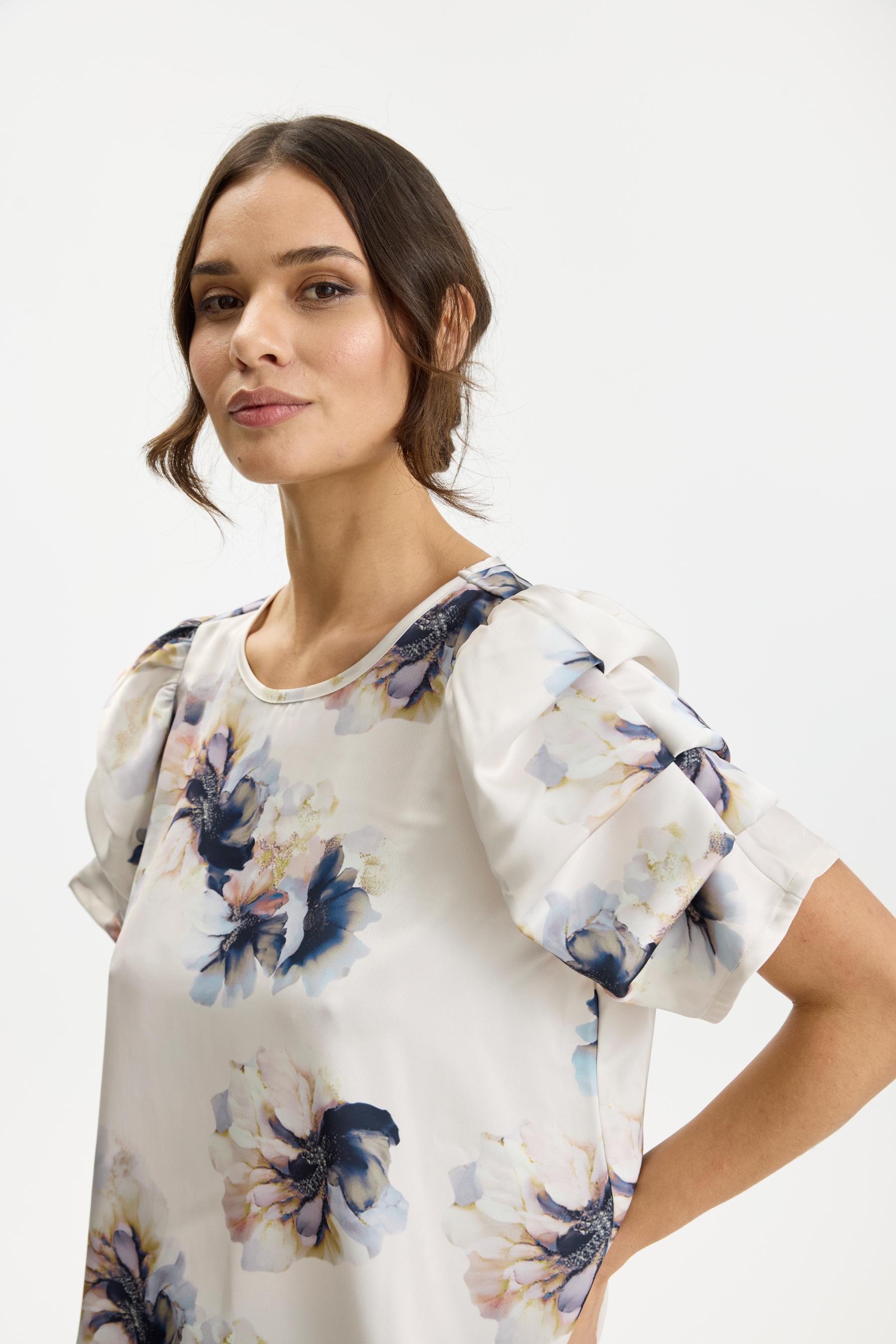 IN Front Elegant Blus Estelle Champange