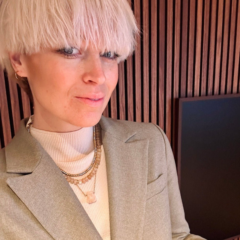 7EAST Halsband med grova ädelstenar Gul