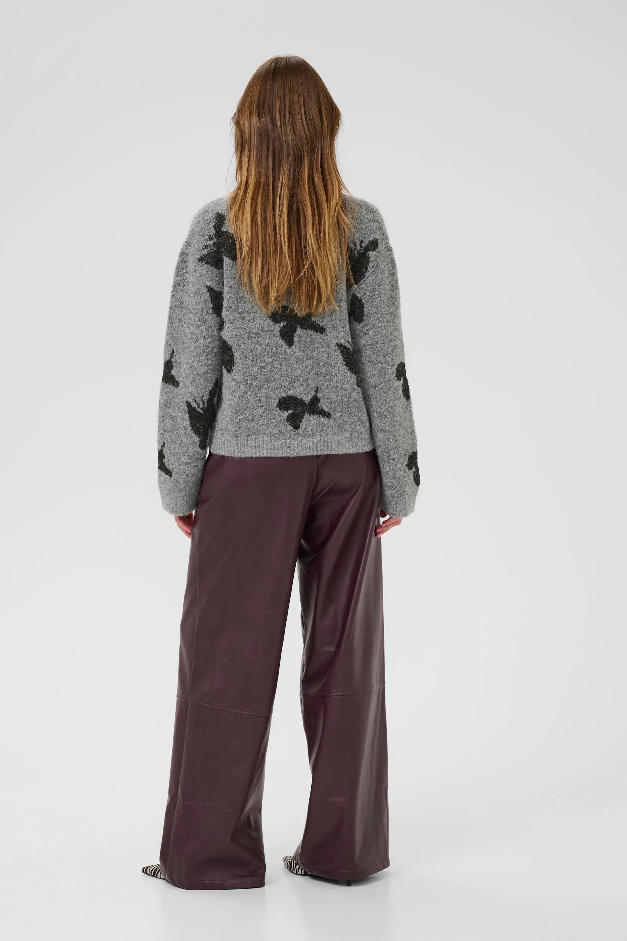 CULTURE Tröjan Freya V-ringning Grå