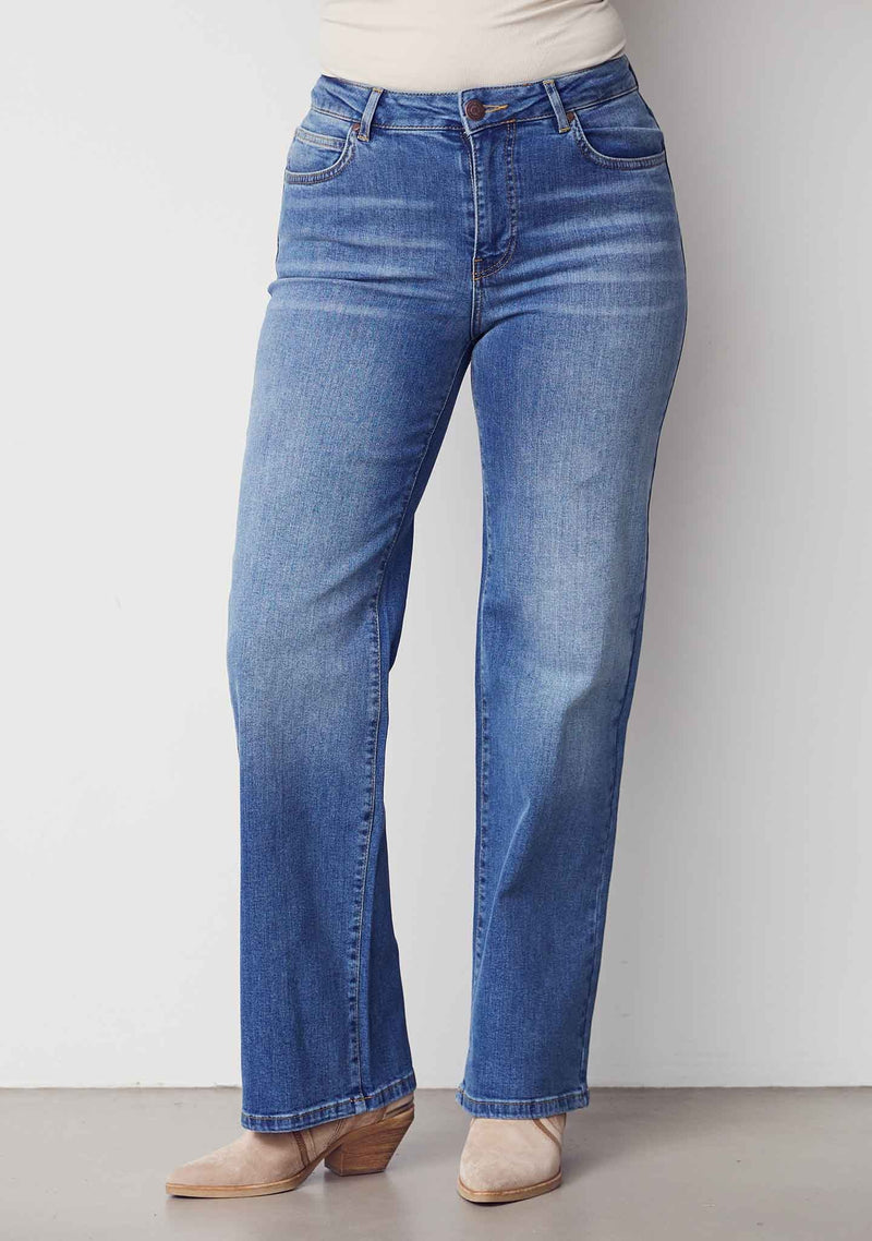 I SAY Bologna Klassiska jeans med Raka Ben Mid Denim