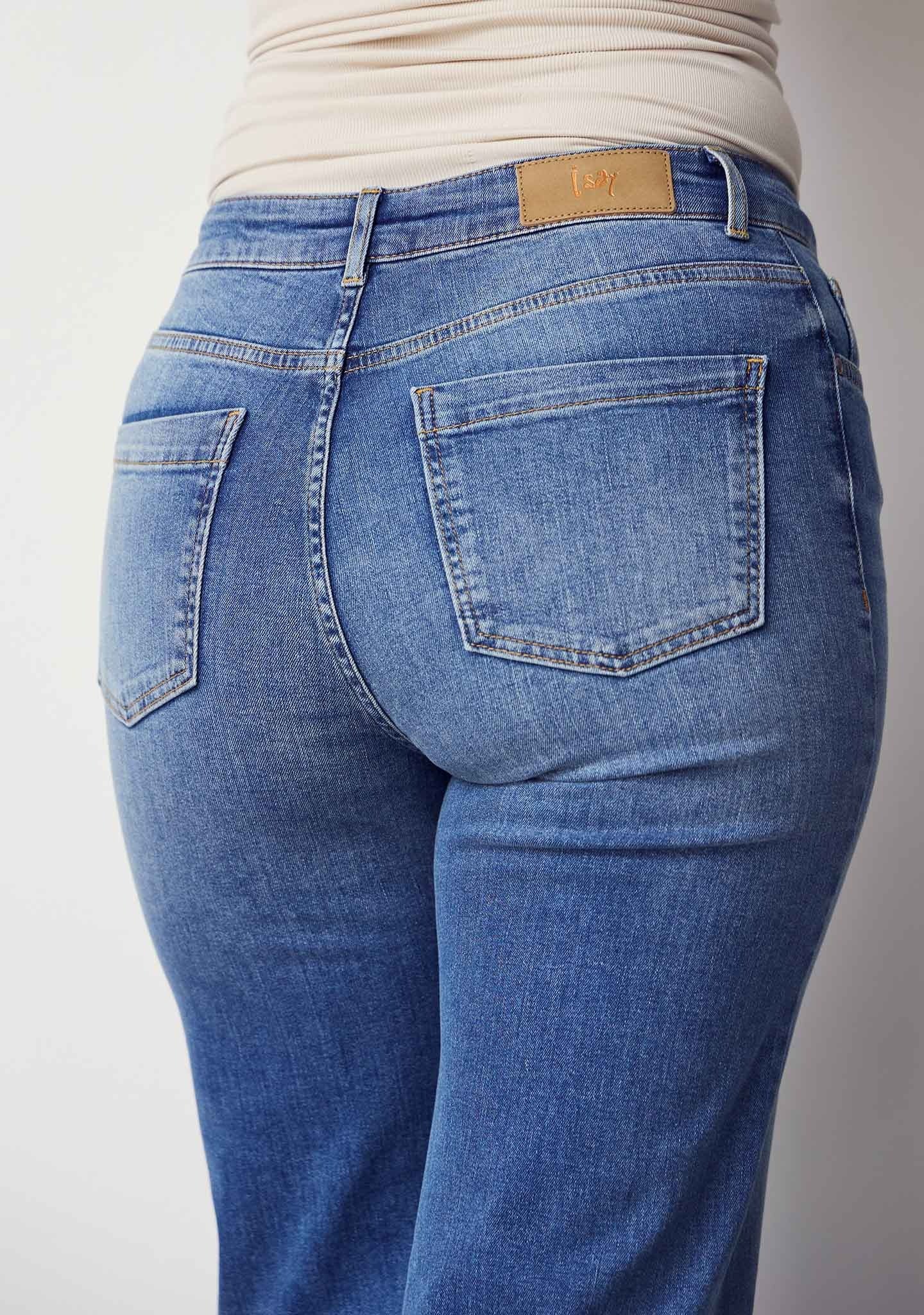 I SAY Bologna Klassiska jeans med Raka Ben Mid Denim