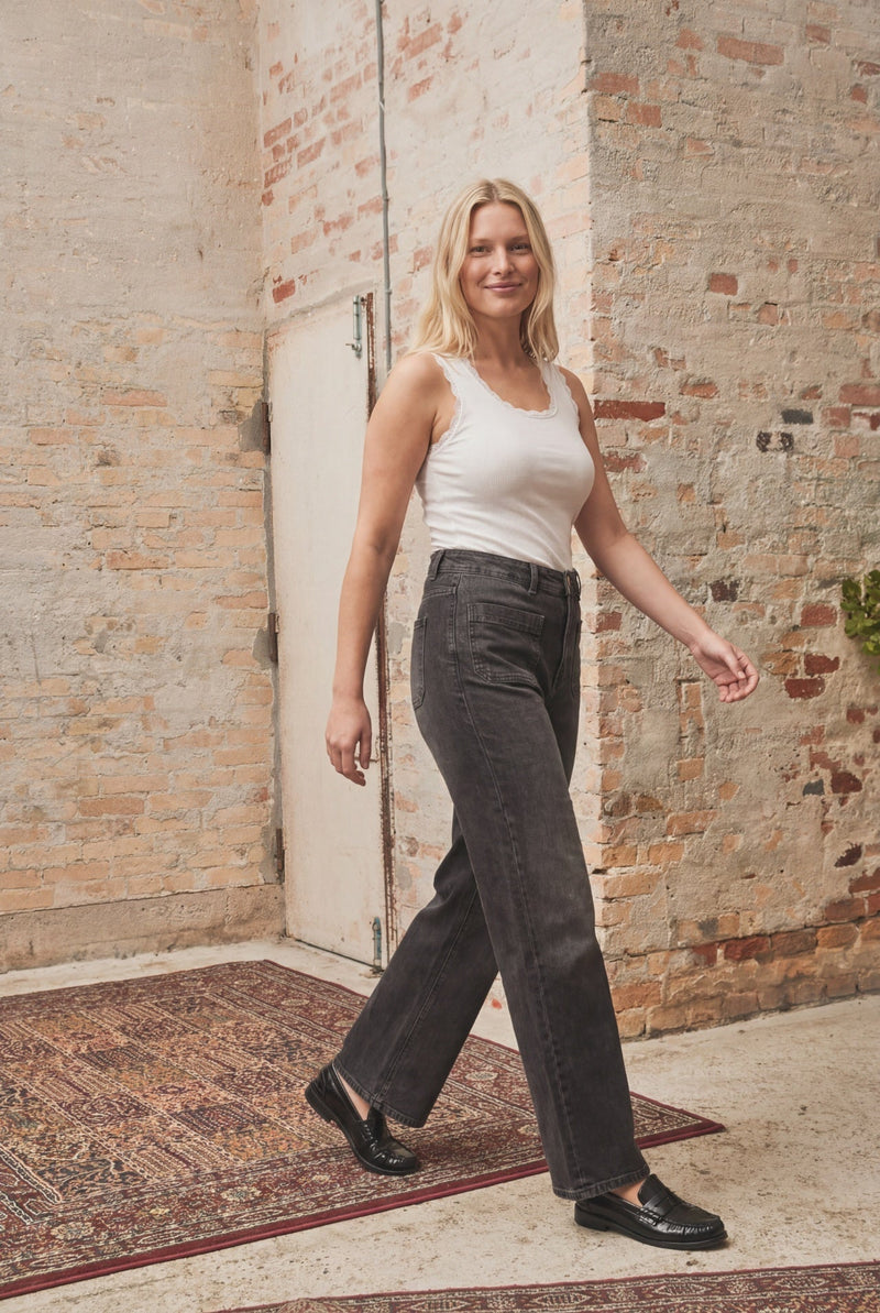 I SAY Bologna Wide Jeans med Fyrkantsfickor Tvättad Grå