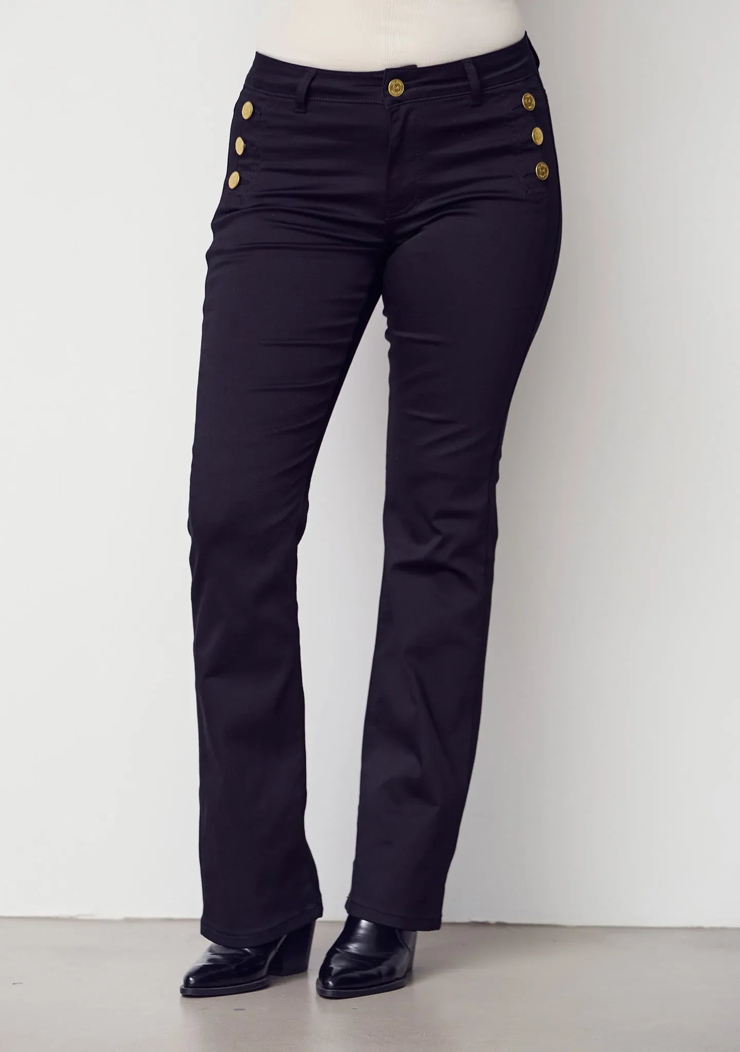 I SAY Lido Långa Jeans Med Knappar Svart