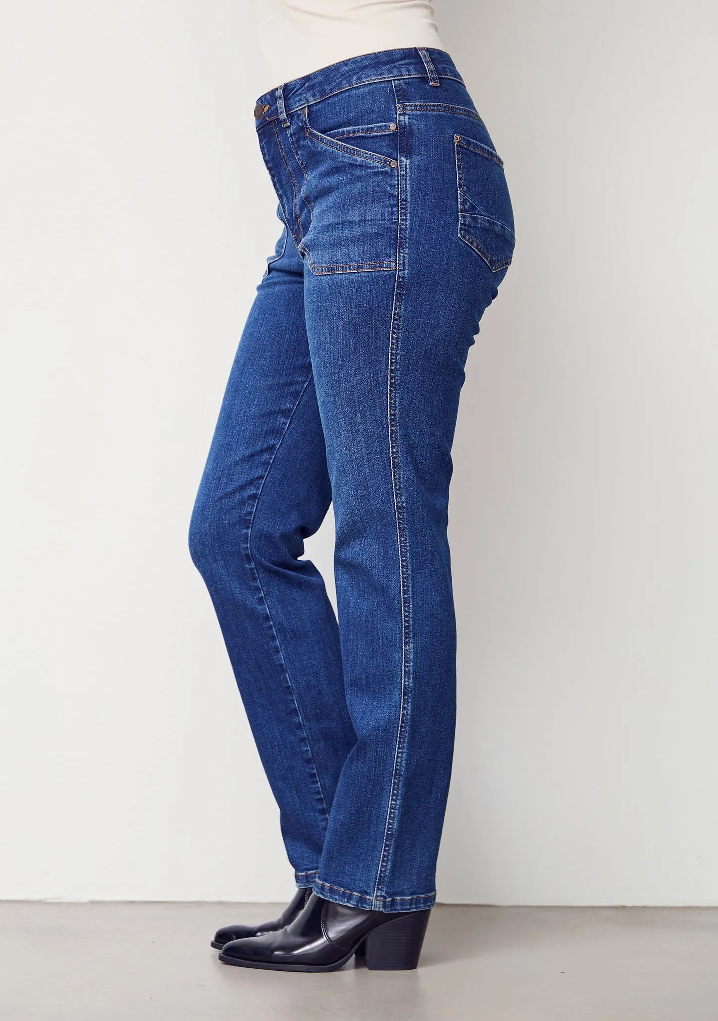 I SAY Portofino Raka Jeans Mörkare Klassisk Tvätt