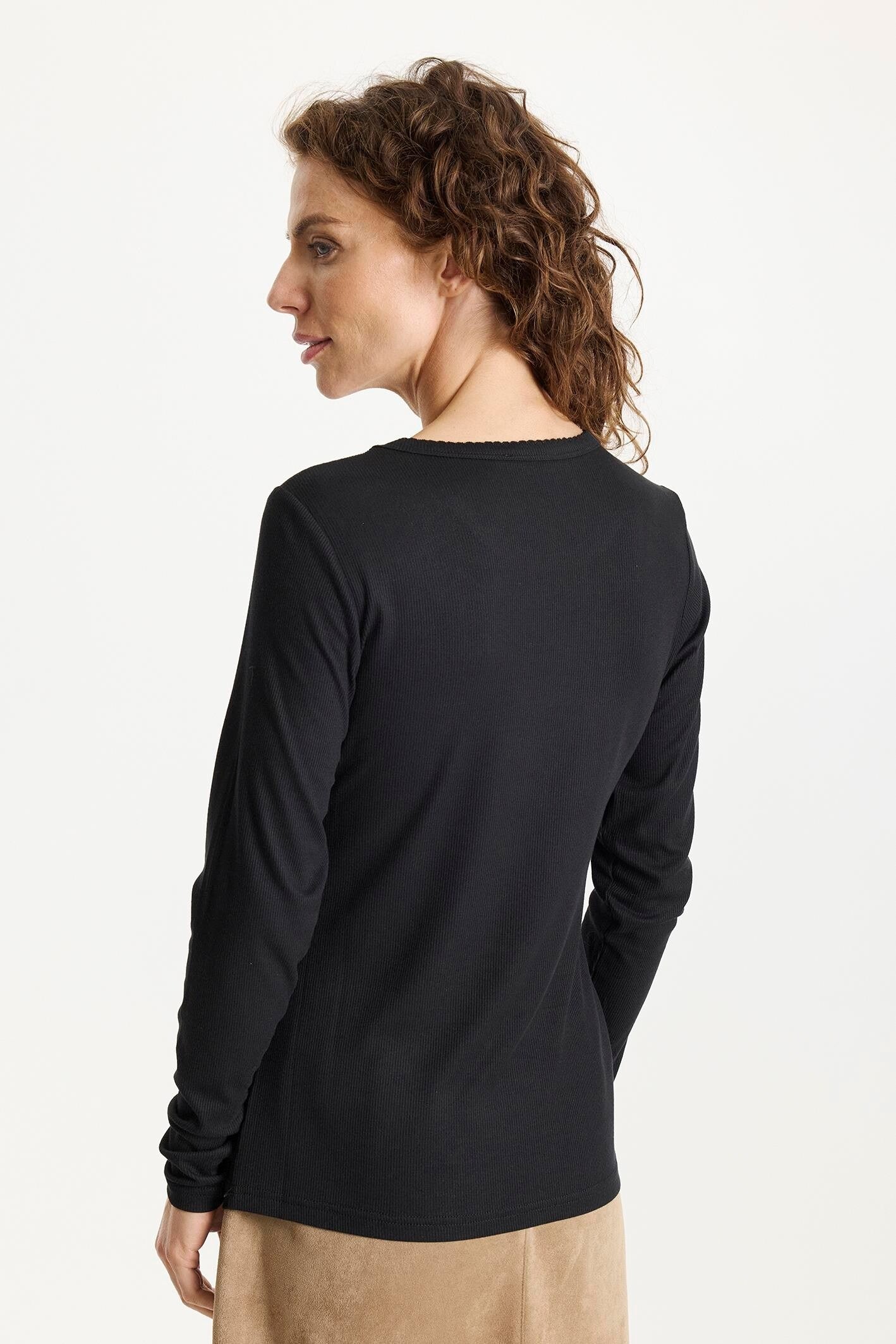 IN FRONT Mesh Panel Top Yvonne Svart