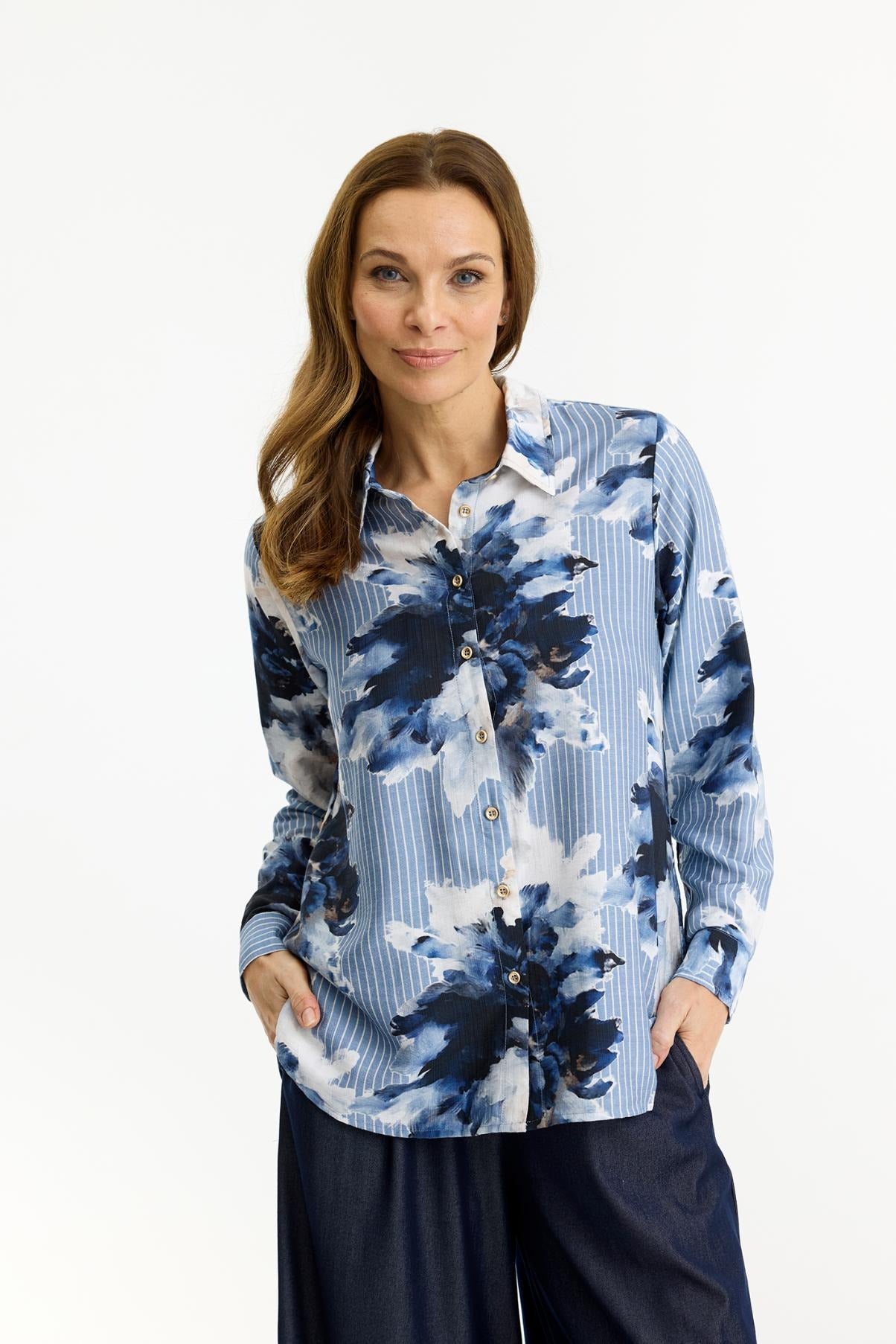 IN Front Blommönster Skjorta Ofelia Blå