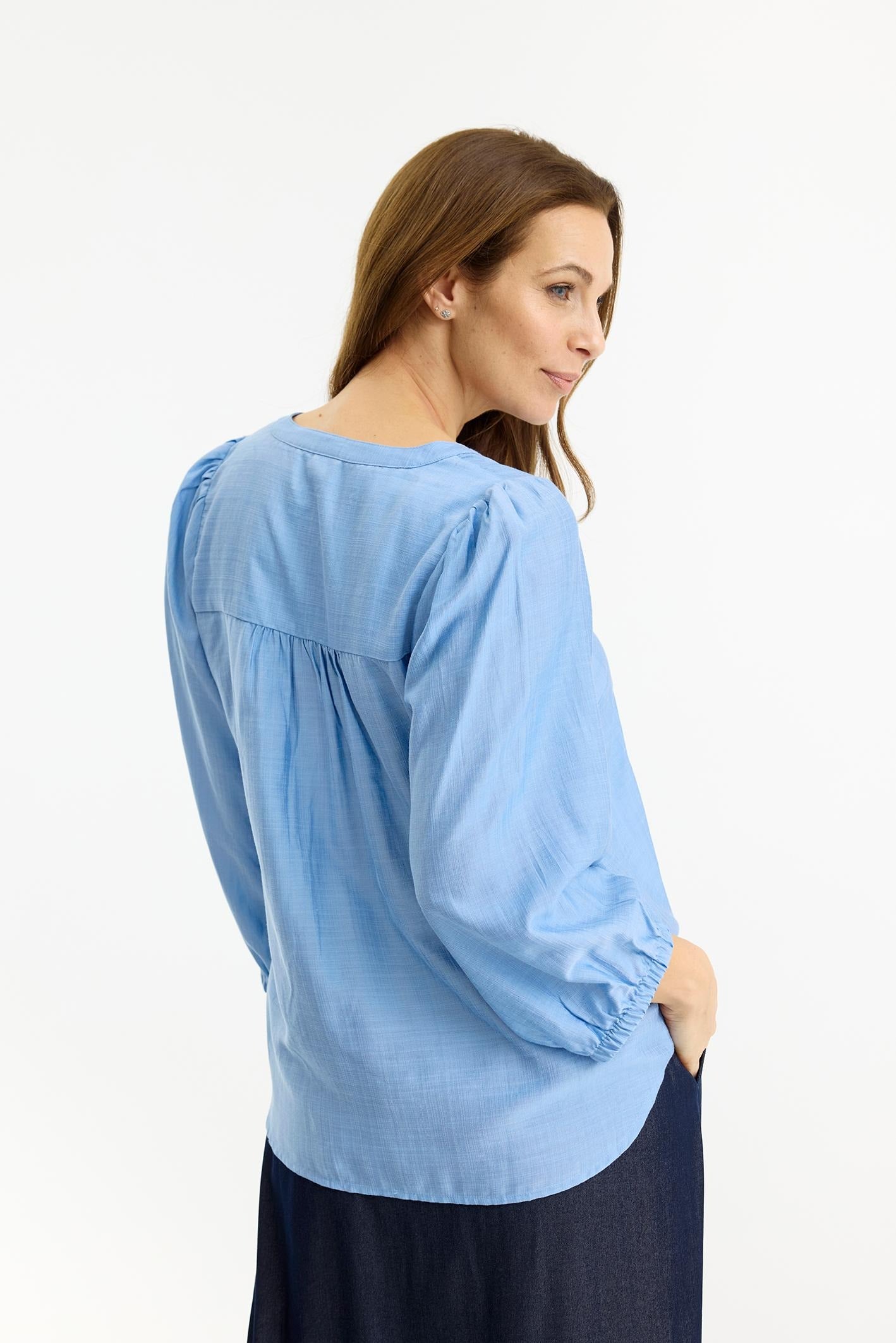 IN Front Elegant Blus Claire Blå