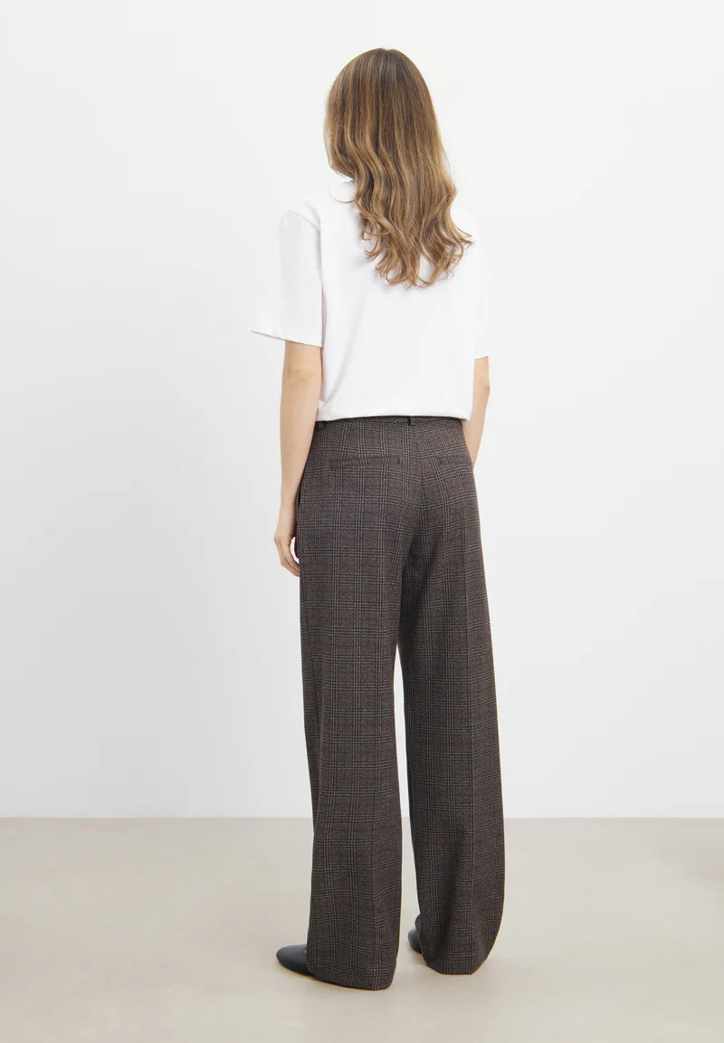 LAURIE Byxor Judy Straight Medellång Svart