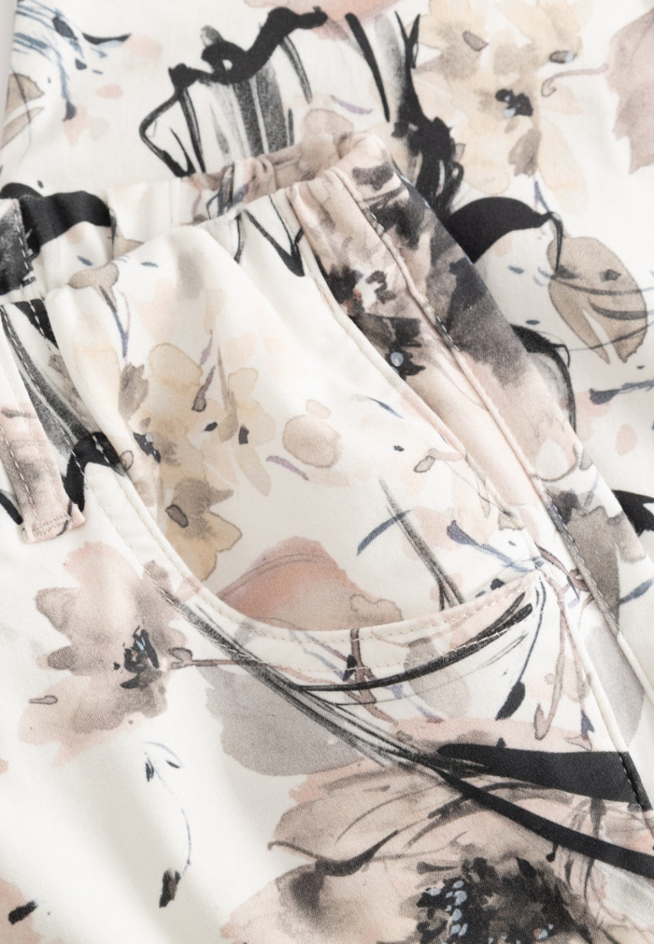 LauRie Byxor Patricia Pure Regular Cropped Rose Print