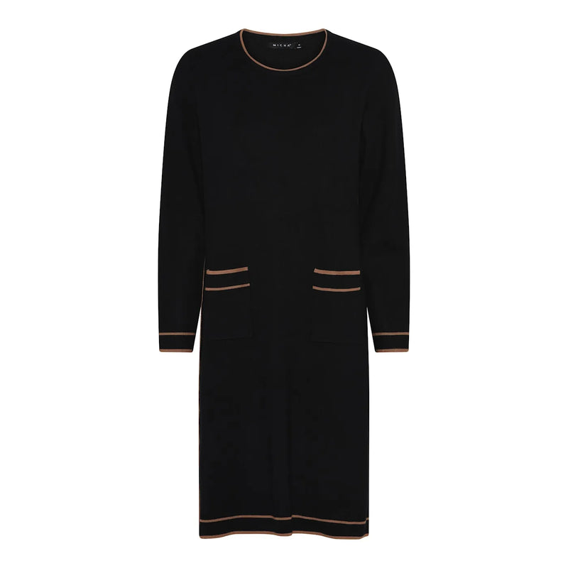 MICHA Klänning stickad rak med fickor Svart/Konjak