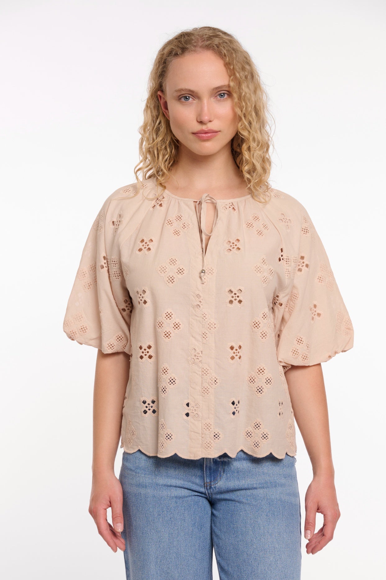 Rino & Pelle Josephine Broderad Blus med Ballongärm Brun