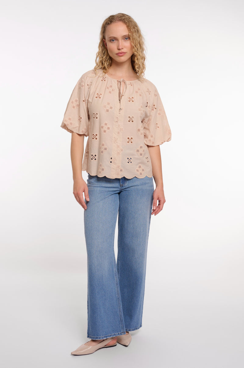 Rino & Pelle Josephine Broderad Blus med Ballongärm Brun