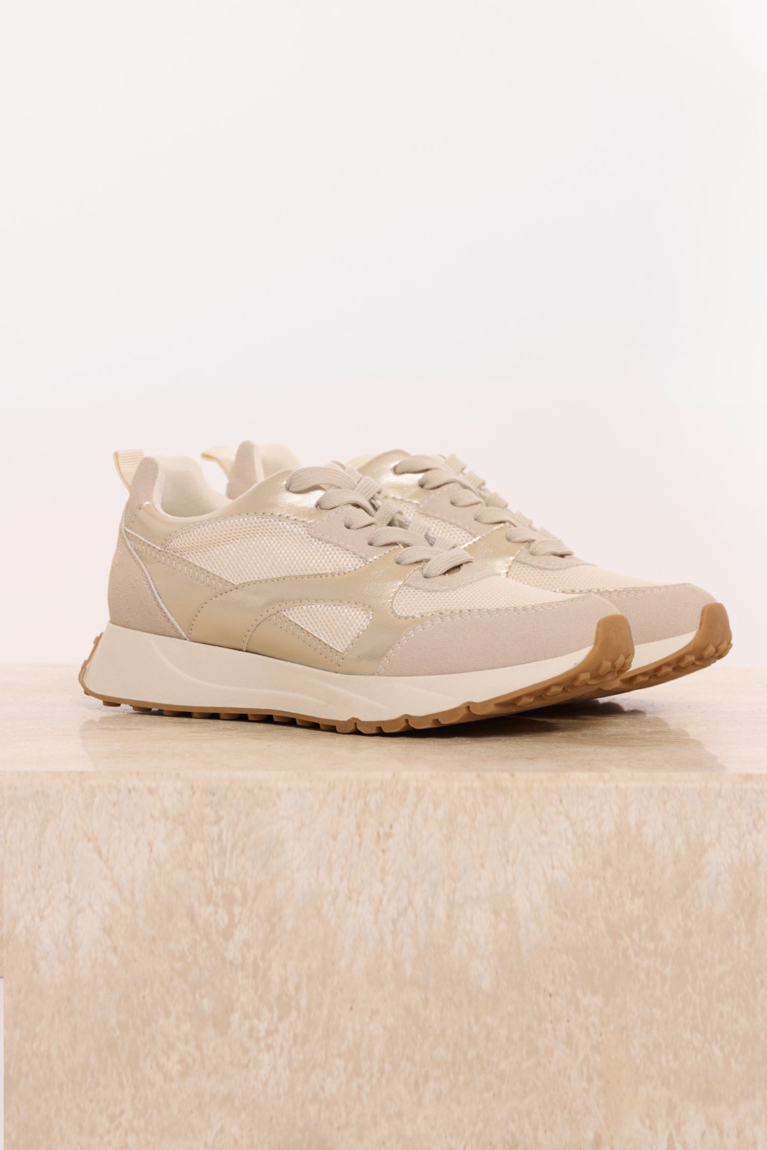 Rino & Pelle Trendiga Sneakers Fieve Ljust Guld