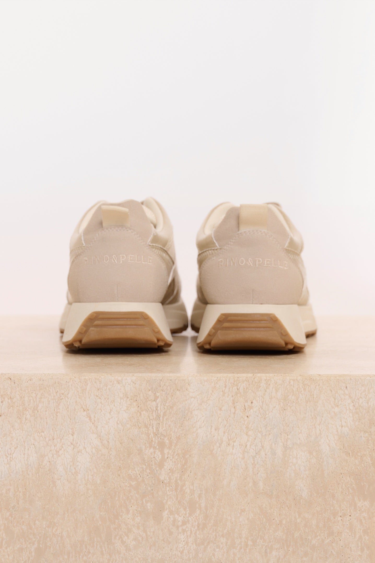Rino & Pelle Trendiga Sneakers Fieve Ljust Guld