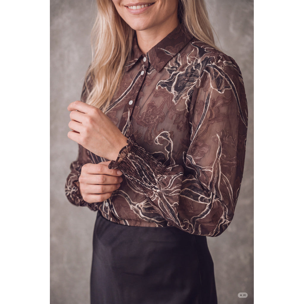 I SAY Obi Blus med Smock/Blomdetaljer Brun