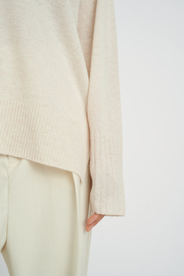 InWear MonikaIW V-ringad Tröja Eggshell Melange