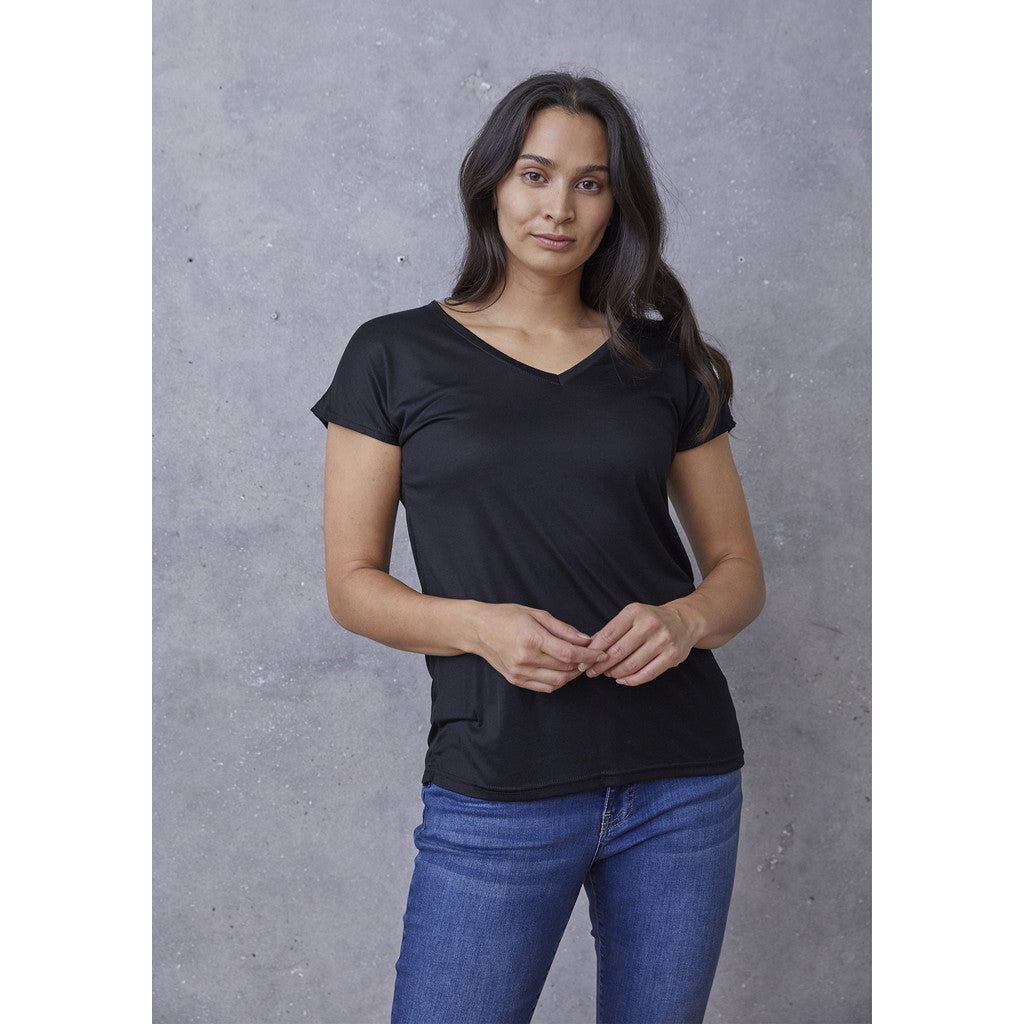 ISAY Nugga V-Neck T-Shirt svart