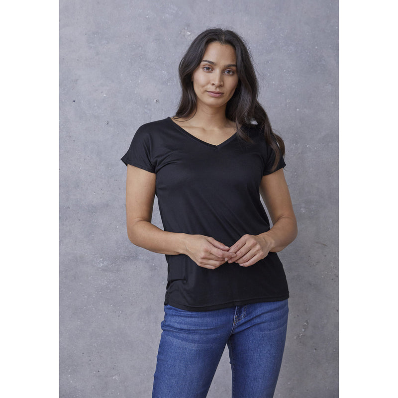 ISAY Nugga V-Neck T-Shirt svart