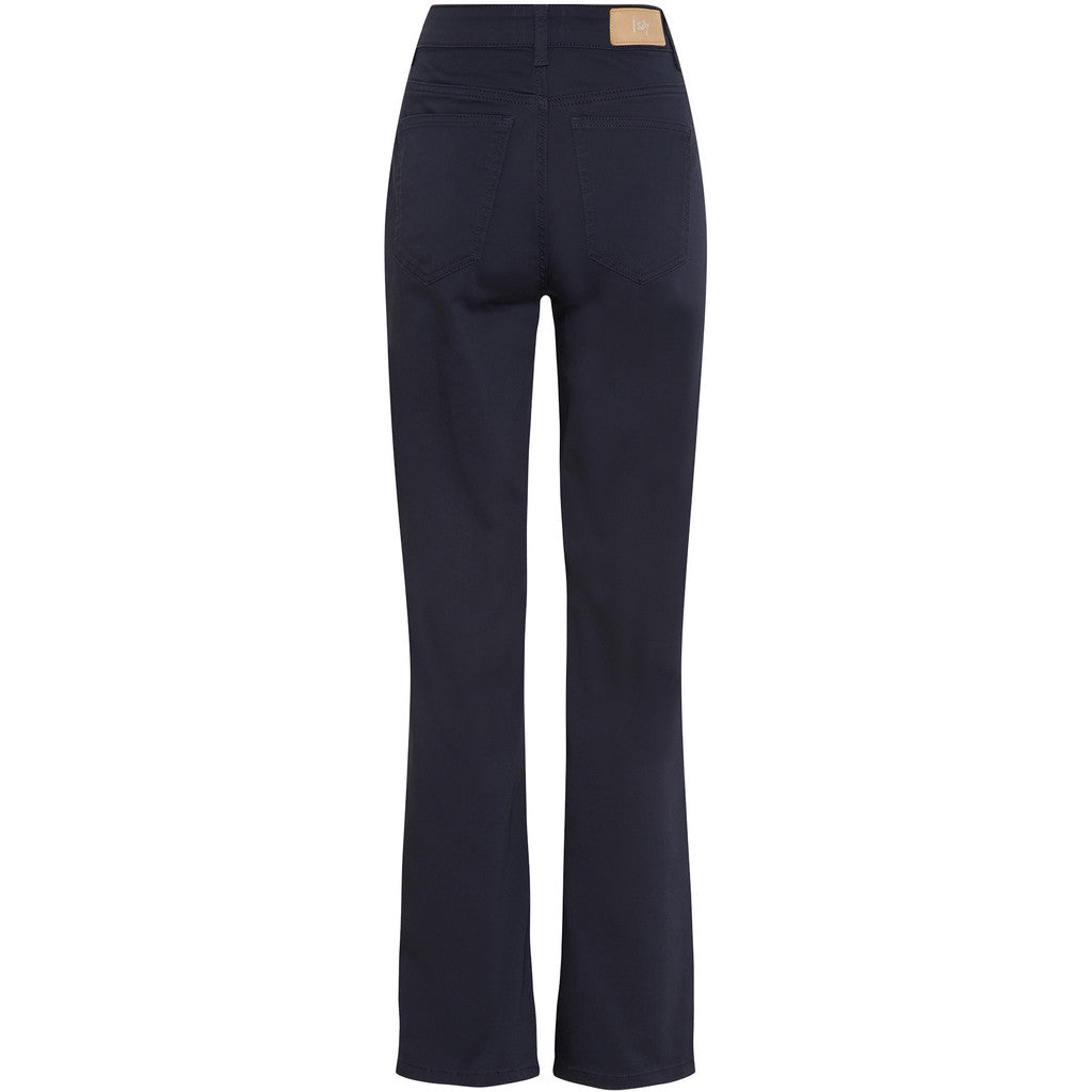 Cotton 68%/Polyester 28%/Elastane 4%