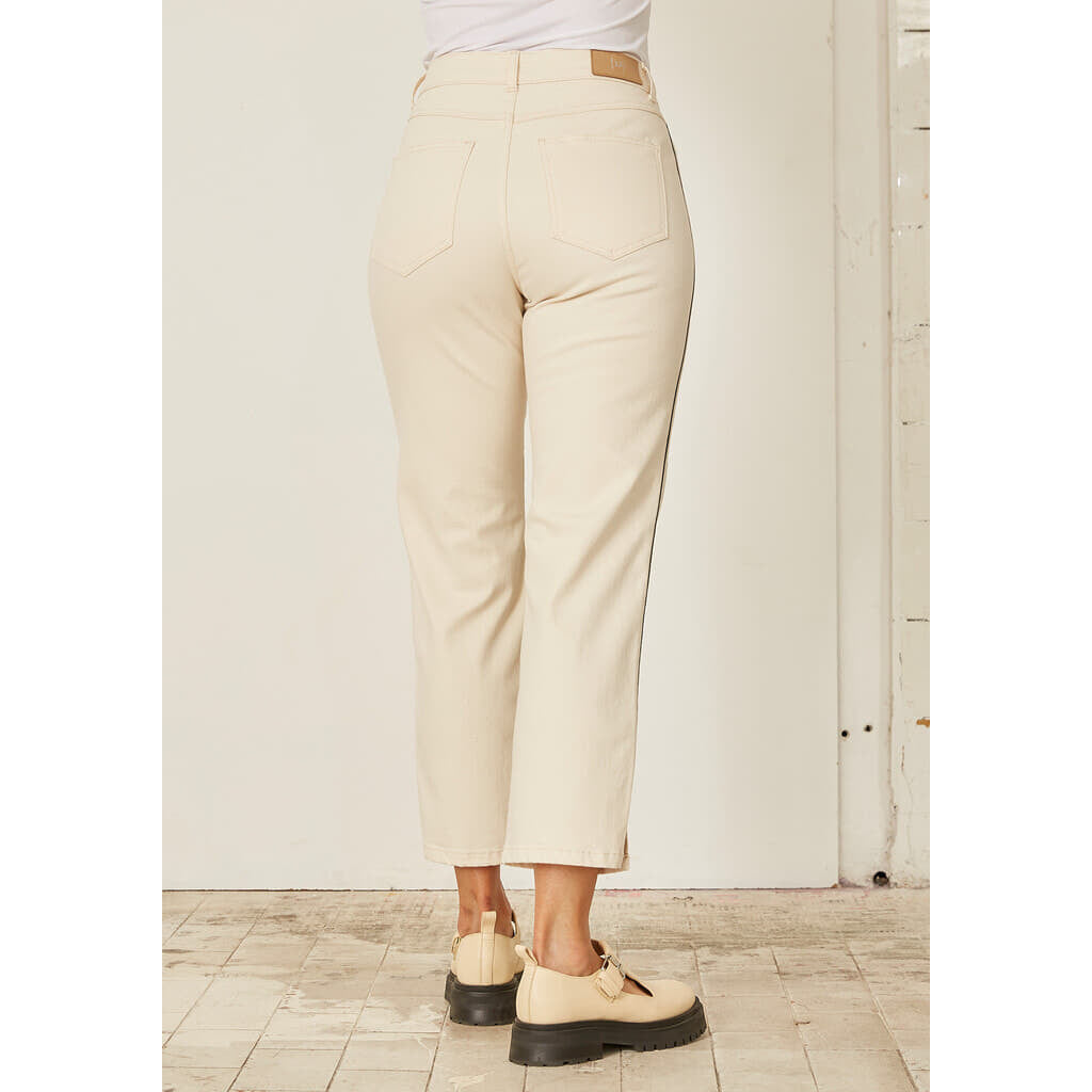 Cotton 97% / Elastan 3 %